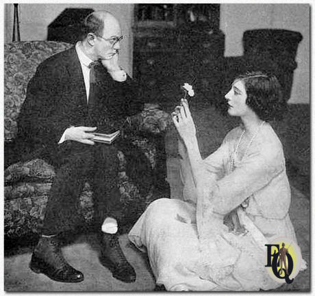 Arthur Allen en Katherine Alexander in hun amusante scène over de mentale genezingswaanzin in akte 1 van "Love Laughs", de komedie in de Bijou (20 mei - 1 juni 1919).