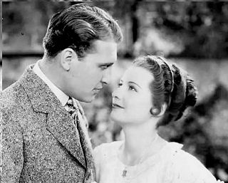 In "Forbidden" (Columbia Pictures, 1932) speelt Ralph Bellamy de Daily Record city uitgever Al Holland tegenover Barbara Stanwyck.