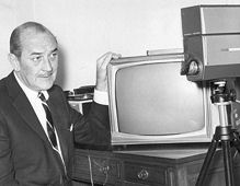 Lee Bowman adviseert GOP-kandidaten om het meeste uit TV-optredens te halen (23 aug 1970)