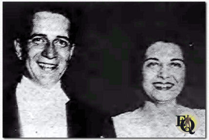  Miss Frances Beranger, dochter van Mrs. William deMille, is in Chicago getrouwd met Don Cook, New Yorks acteur. Ze ontmoetten elkaar toen ze samen op het podium stonden in Denver.