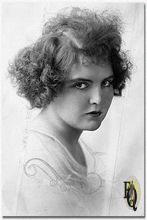 Tweede echtgenote van Howard Smith, Lillian Boardman in 1922, op 29 jarige leeftijd.