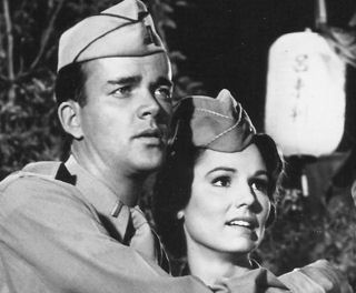 Jim Hutton and Paula Prentiss in "The Horizontal Lieutenant" (1962).