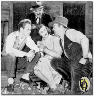 "Home of the Brave" (NBC, juni 1941) Voor een gebouw van Decrepit - New Chance bespreken Neil Davisson (Richard Widmark), vrouw Lois (Jone Allison), Doc Gordon (Ed Latimer) en Joe Mead (Tom Tully) achterin het vreemde gedrag van Casino. Joe vond haar op een werf in San Francisco.