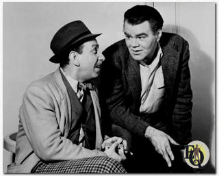 José Ferrer als Oliver Erwenter en George Mathews als Emmett in "The Silver Whistle" (Biltmore Theatre, 24 nov. 1948 - 28 mei 1949).