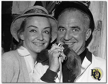 Actress Nina Foch and producer Albert McCleery (1958).