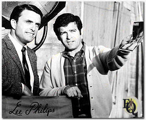 Robert Stack en Lee Philips op de set van "Peyton Place".