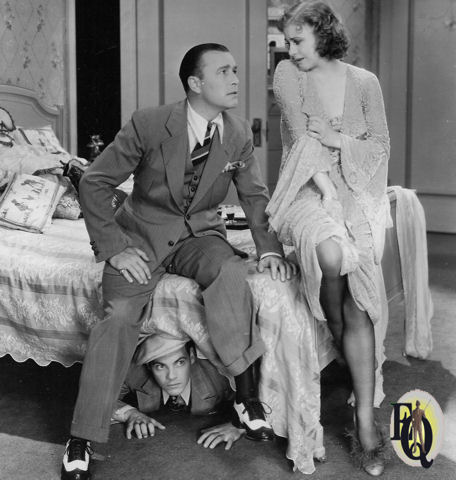 "The Tip-Off" (1931) Eddie Quillan onder het bed met daarop Robert Armstrong en Ginger Rogers.