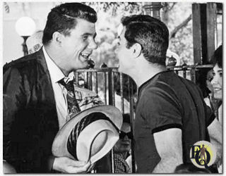 "40 Pounds of Trouble" (1962) met detective Tom Reese tegenover Tony Curtis.