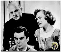 "The Brighter Day", CBS radio. Bill Smith speelt Dominee Dennis; Mary K. Wells, Patsy en Philip Pine, Alan (1953).