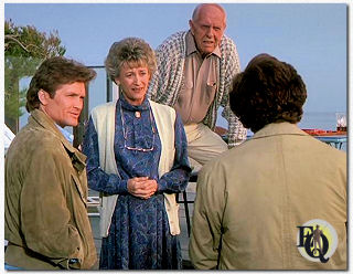  "Murder in Malibu" was een "Columbo" aflevering (NBC, 14 mei 1990) met (L-R) Andrew Stevens, Bill Zuckert en Peter Falk.