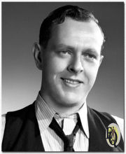 Hij begon zijn carrière in 1941 op radio in New York City waar hij zijn grote doorbraak kreeg toen hij de hoofdrol mocht spelen in een dramatisch onderdeel van de Kate Smith's show (1943).